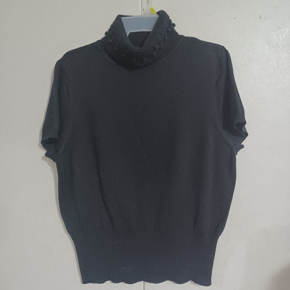 Turtle neck ladies' top - Picture 3 of 3